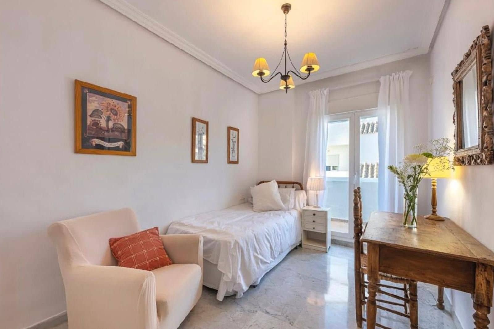4 bedroom Apartment for sale in Bahia de Marbella - € 1,350,000 (Ref: 9894634)