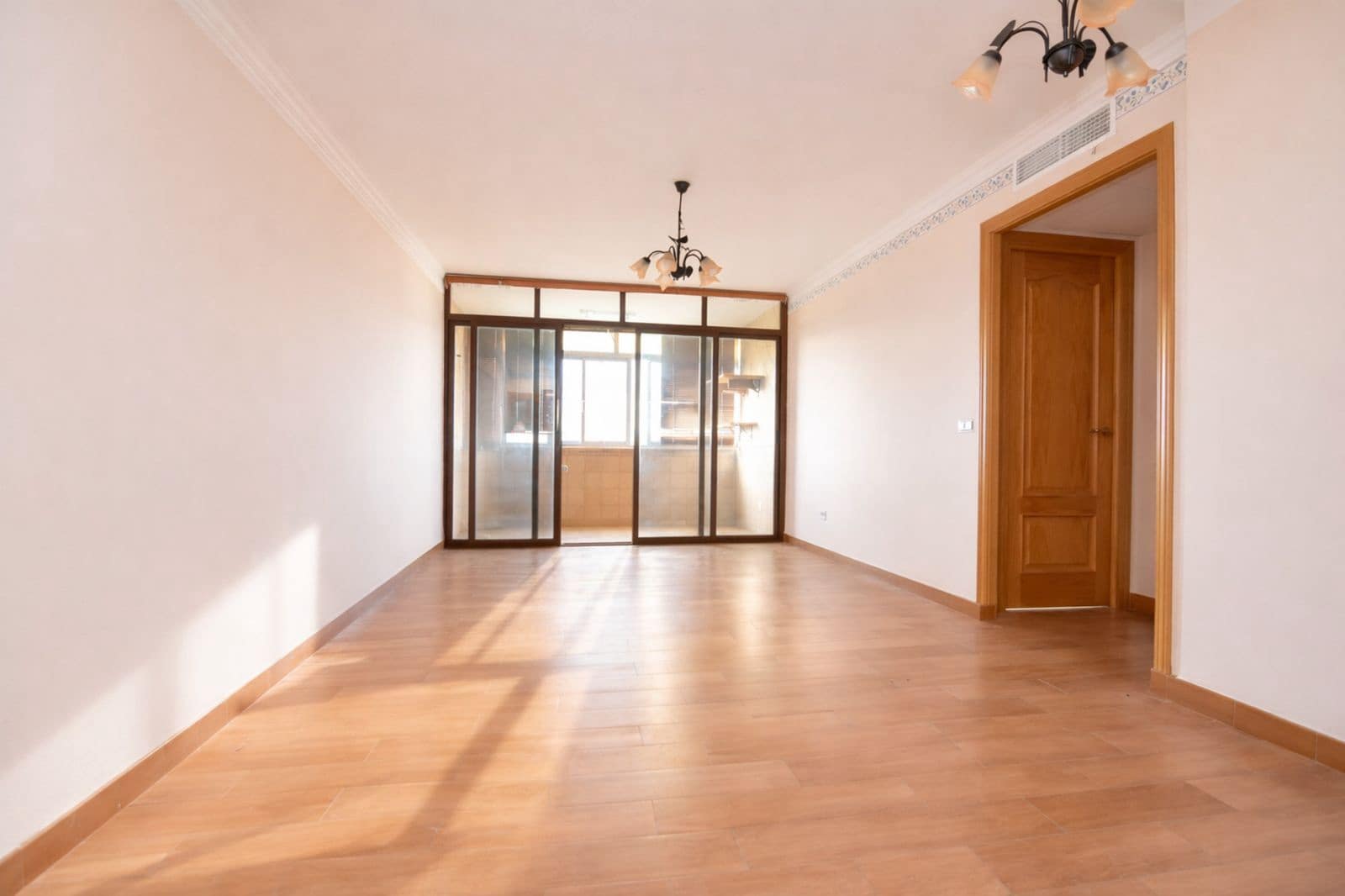 3 sypialnia Apartament na sprzedaż w Miasto Malaga - 370 000 € (Ref: 9894635)