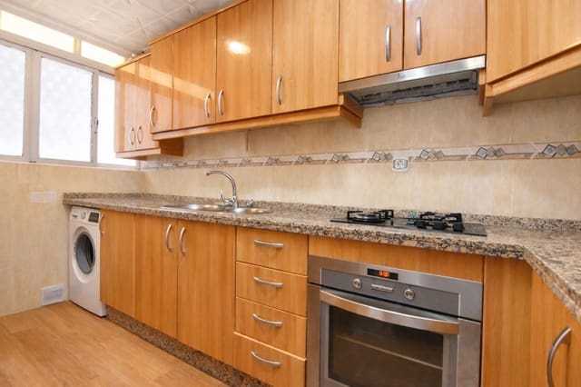 3 sypialnia Apartament na sprzedaż w Miasto Málaga - 370 000 € (Ref: 9894635)