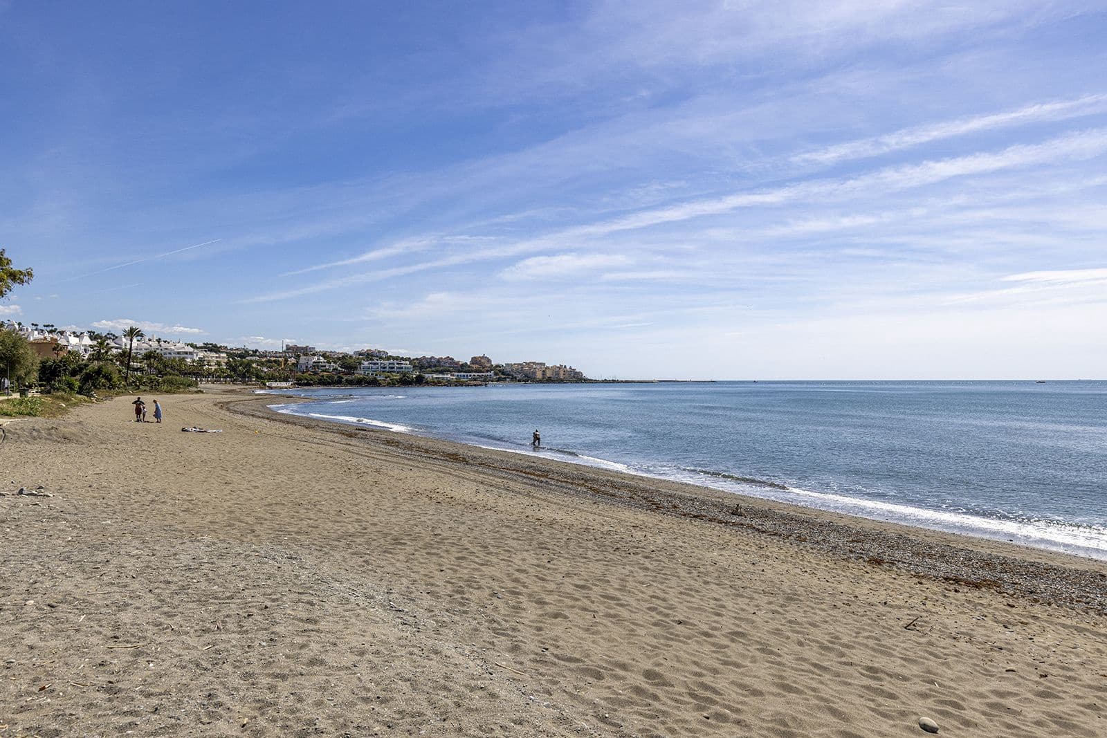 5 soverom Kjedet enebolig til salgs i Estepona - € 1 649 000 (Ref: 9894639)