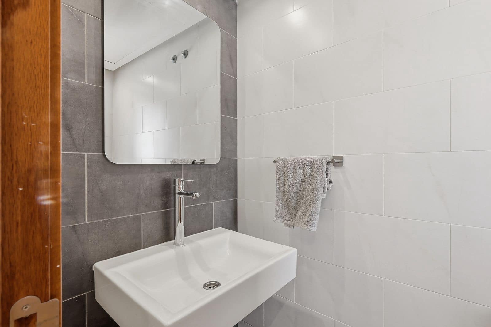 5 soverom Kjedet enebolig til salgs i Estepona - € 1 649 000 (Ref: 9894639)