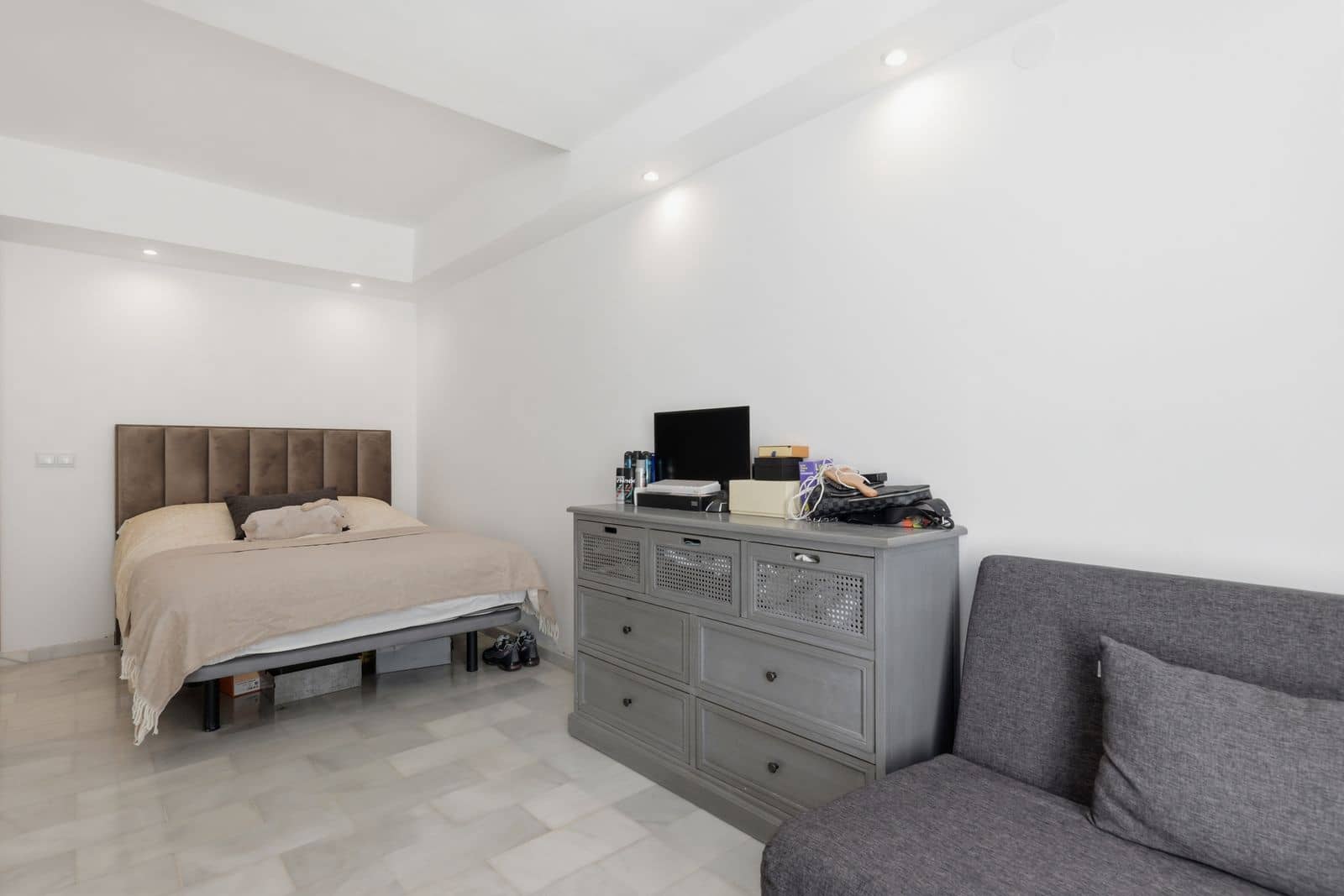 5 soverom Kjedet enebolig til salgs i Estepona - € 1 649 000 (Ref: 9894639)