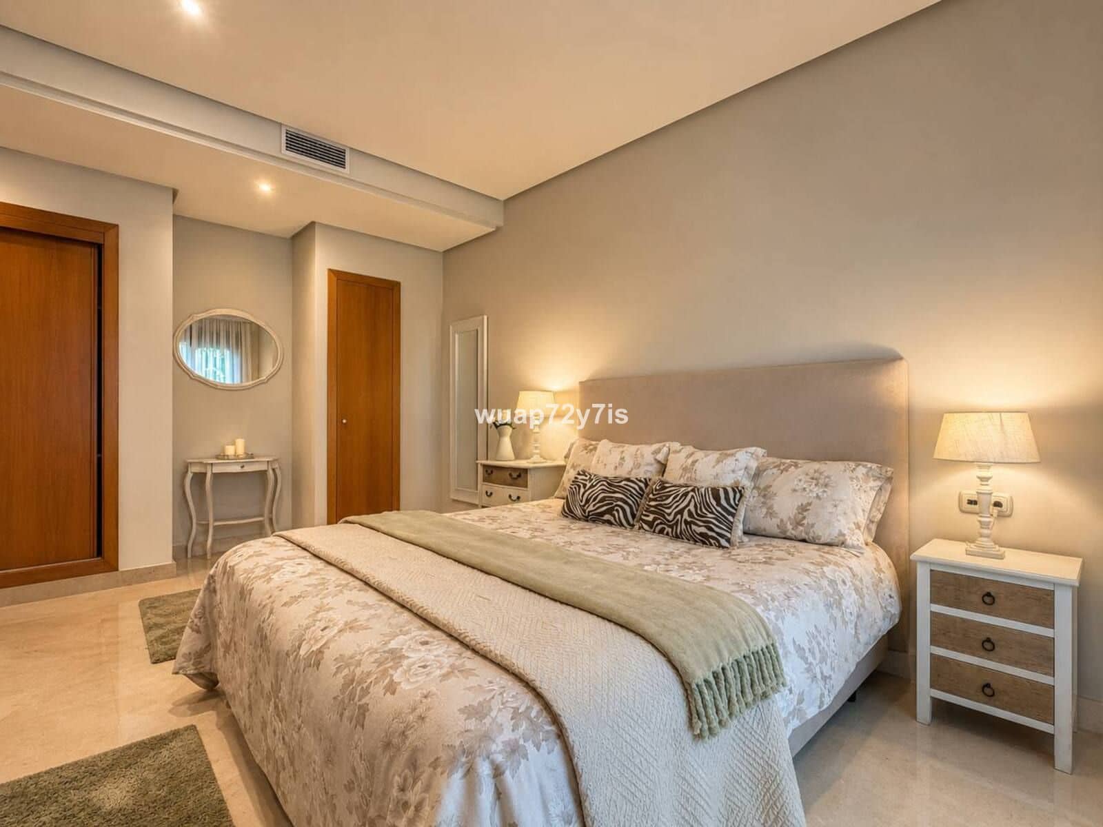 2 soveværelse Lejlighed til salg i Puerto Banus - € 895.000 (Ref: 9894642)