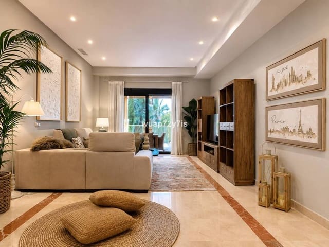 2 soveværelse Lejlighed til salg i Puerto Banus, Marbella - € 895.000 (Ref: 9894642)