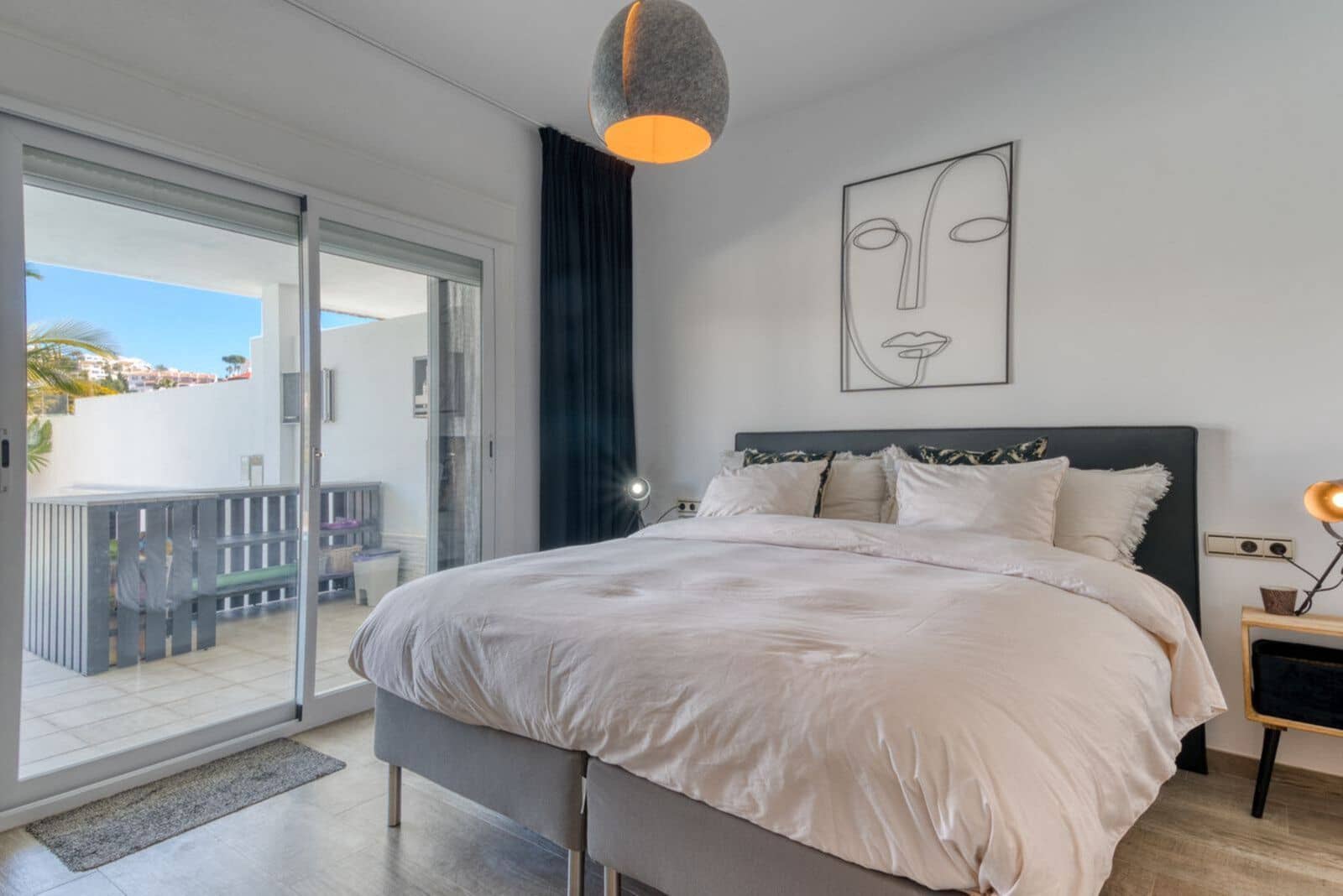 3 soveværelse Semi-Rækkehus til salg i Riviera del Sol - € 1.195.000 (Ref: 9894643)