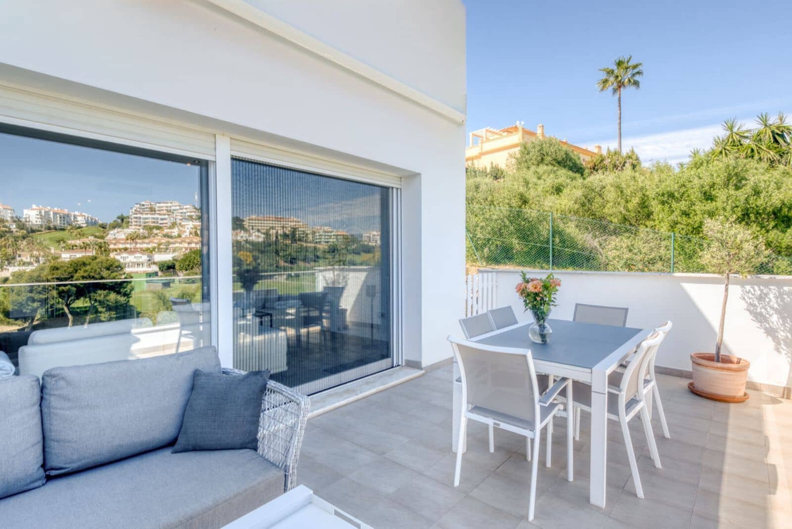 3 soveværelse Semi-Rækkehus til salg i Riviera del Sol - € 1.195.000 (Ref: 9894643)