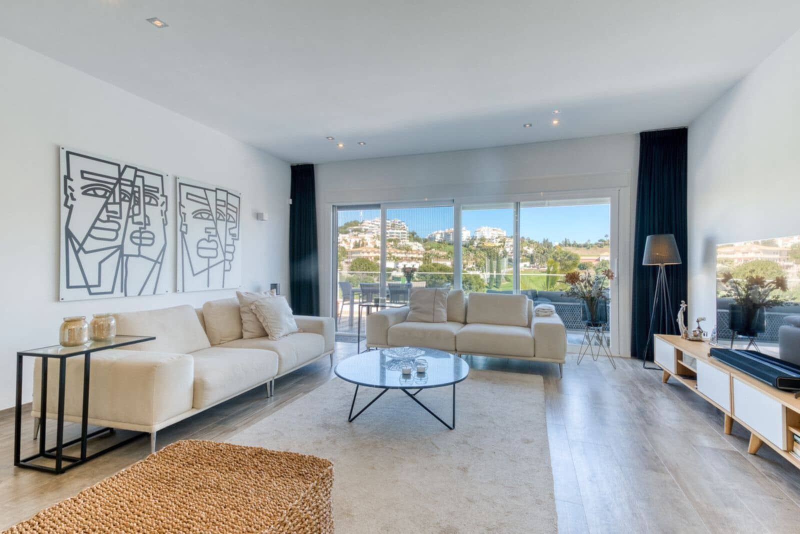 3 soveværelse Semi-Rækkehus til salg i Riviera del Sol - € 1.195.000 (Ref: 9894643)