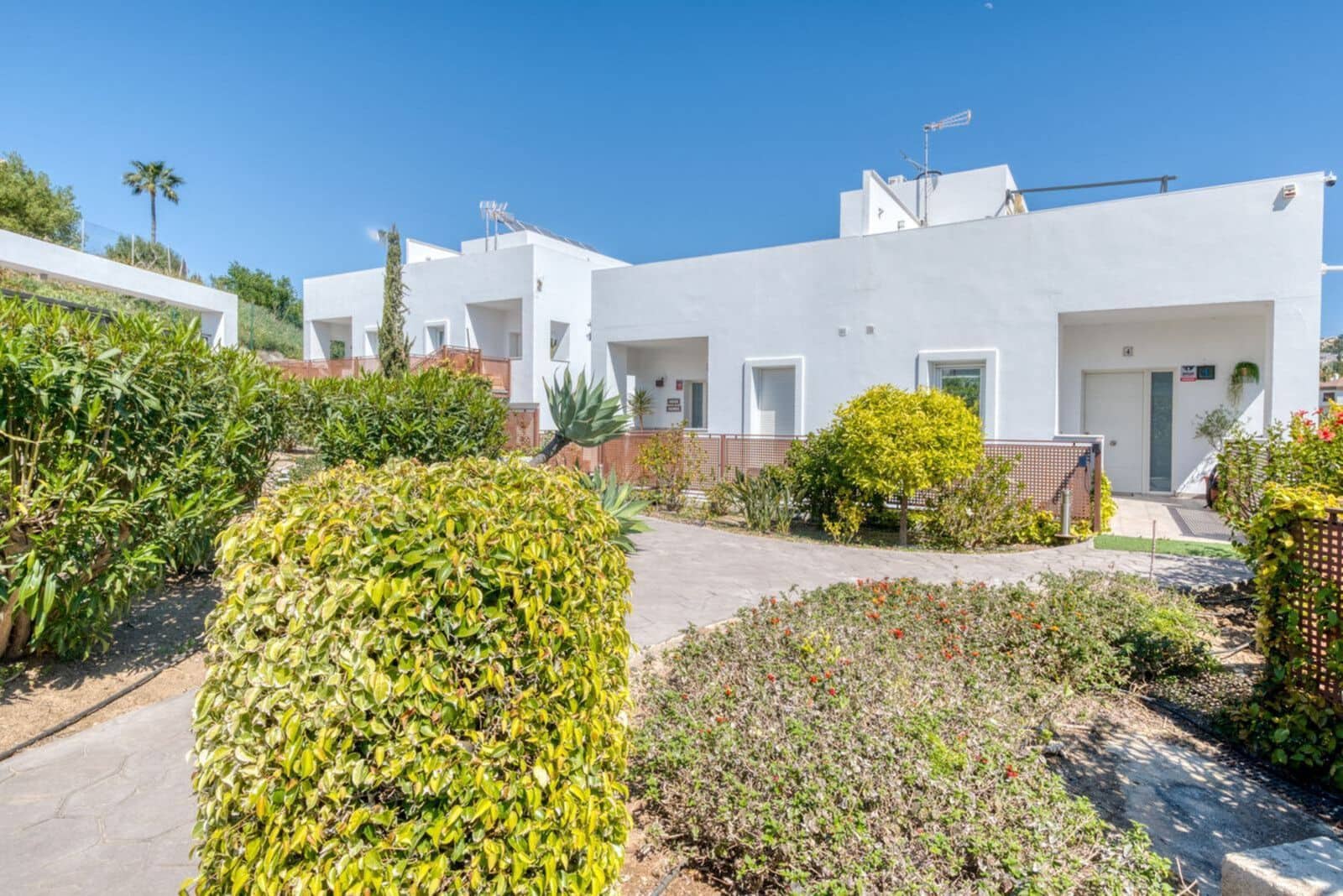3 soveværelse Semi-Rækkehus til salg i Riviera del Sol - € 1.195.000 (Ref: 9894643)