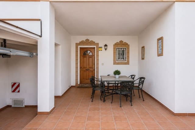 4 Zimmer Haus zu verkaufen in San Pedro de Alcantara, Marbella - 695.000 € (Ref: 9894646)
