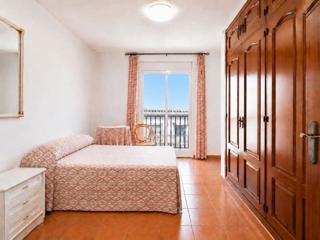 4 Zimmer Haus zu verkaufen in San Pedro de Alcantara, Marbella - 695.000 € (Ref: 9894646)