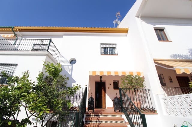 4 chambre Maison de Ville à vendre à Guadalmina Alta, Marbella - 730 000 € (Ref: 9894647)