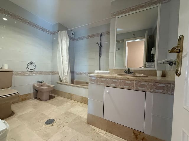 3 quarto Apartamento para venda em Mijas Golf, Mijas - 350 000 € (Ref: 9894649)
