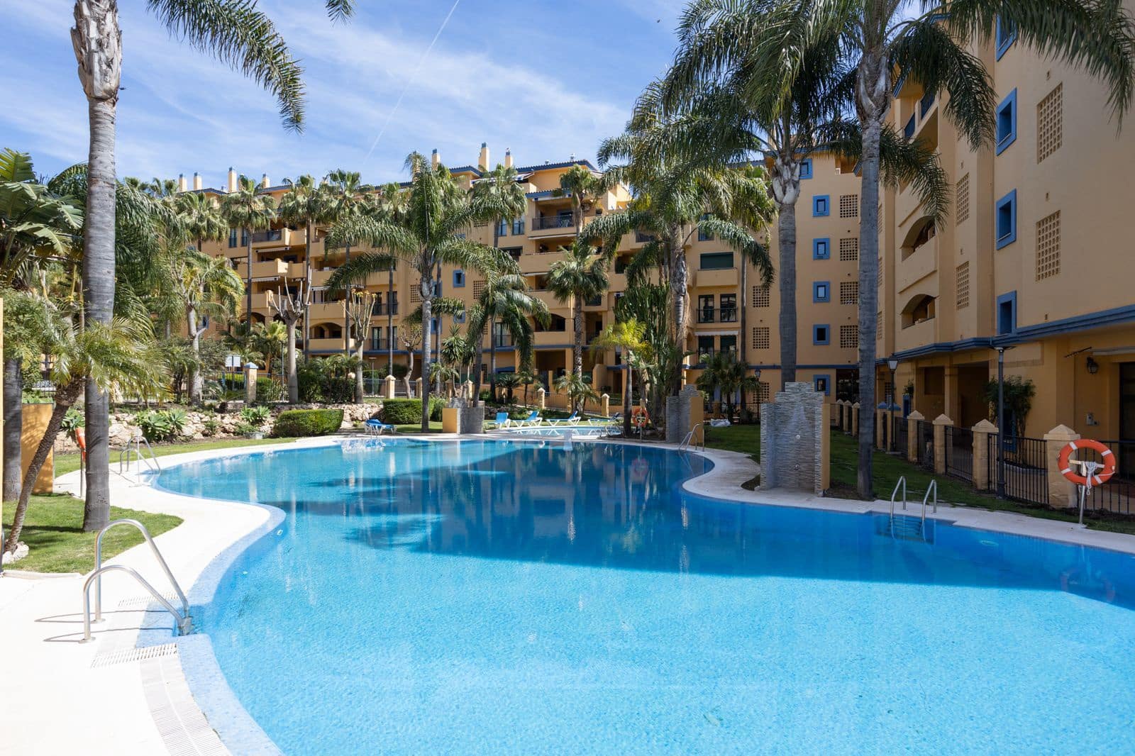 3 soveværelse Penthouse til salg i San Pedro de Alcantara - € 950.000 (Ref: 9894650)
