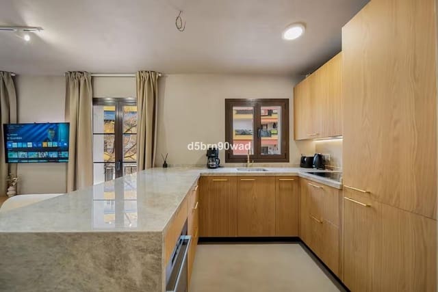 3 makuuhuone Huoneisto myytävänä paikassa Marbella - 635 000 € (Ref: 9894651)