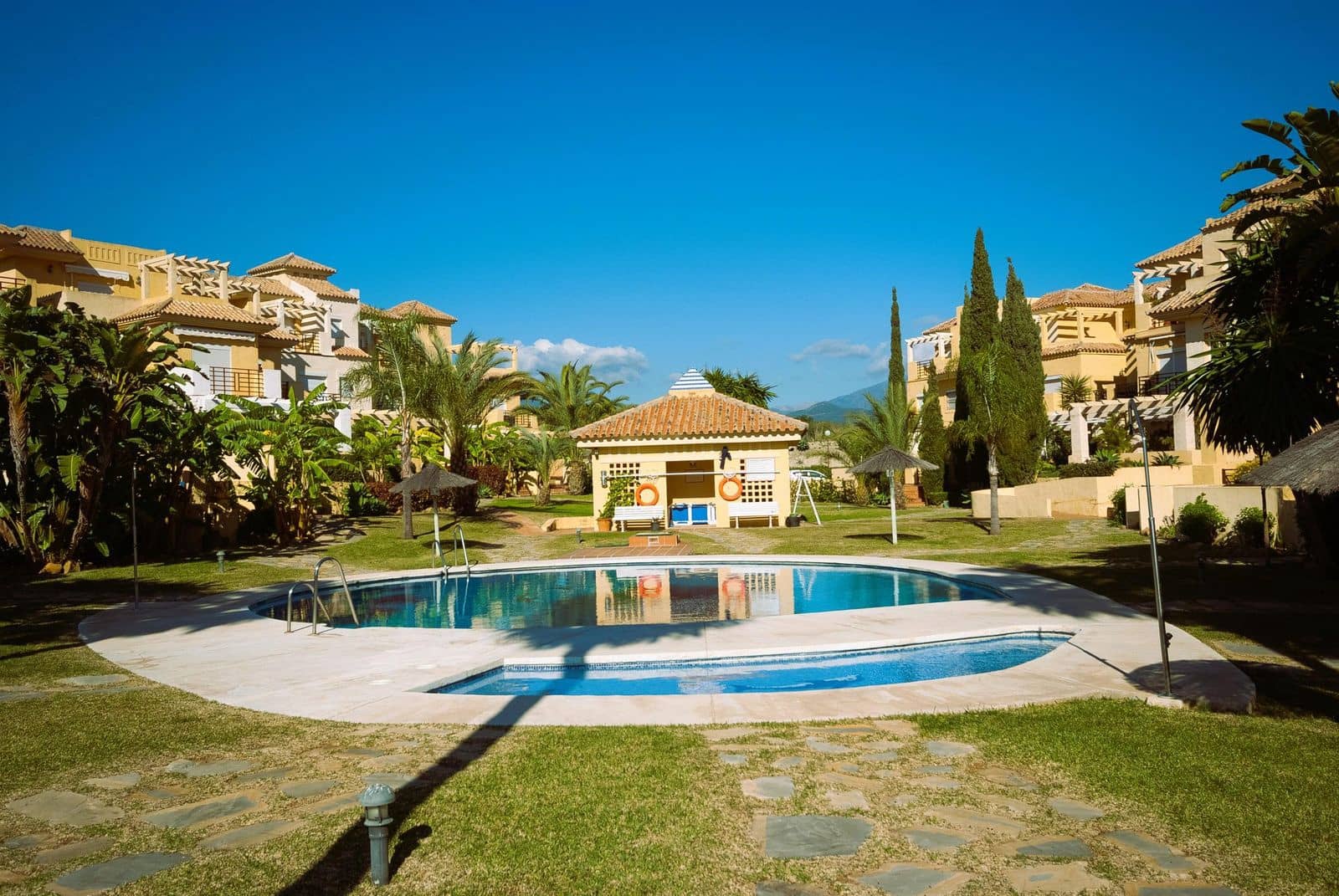 4 camera da letto Casa in vendita in Estepona - 600.000 € (Rif: 9894652)