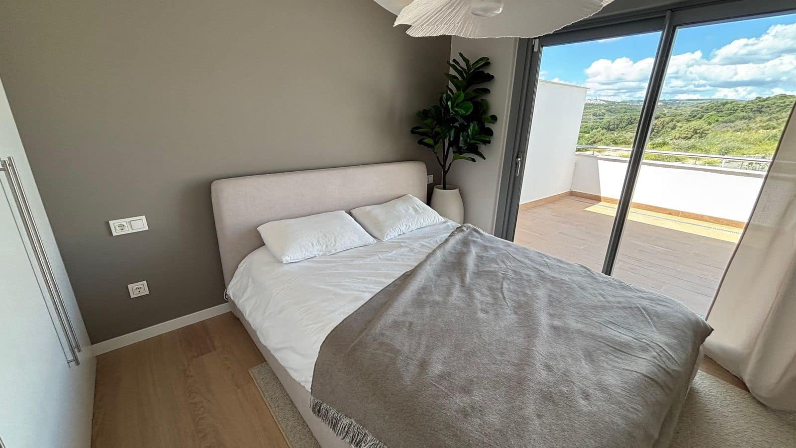 2 chambre Appartement à vendre à Estepona - 595 000 € (Ref: 9894655)