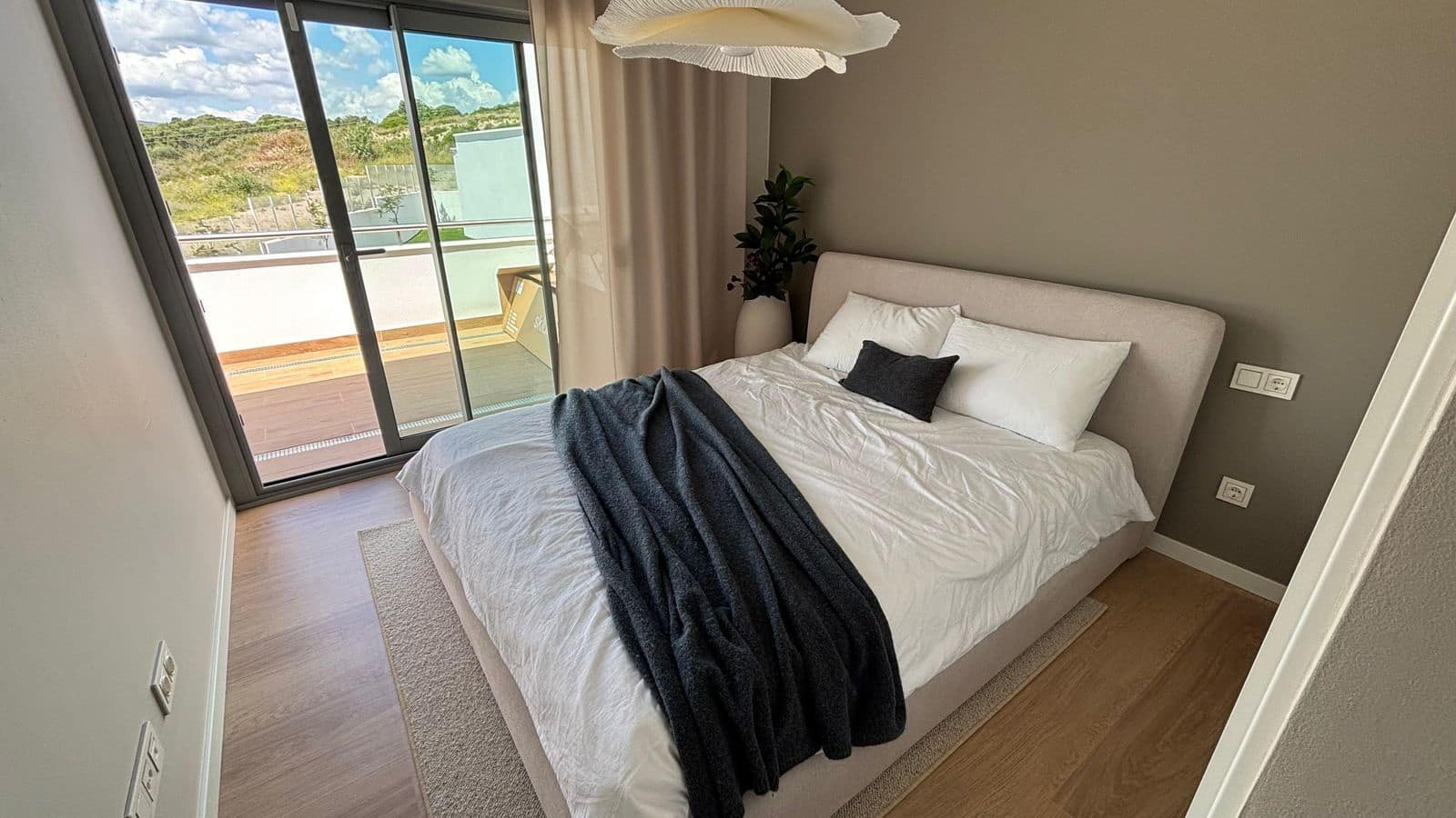 2 chambre Appartement à vendre à Estepona - 595 000 € (Ref: 9894655)