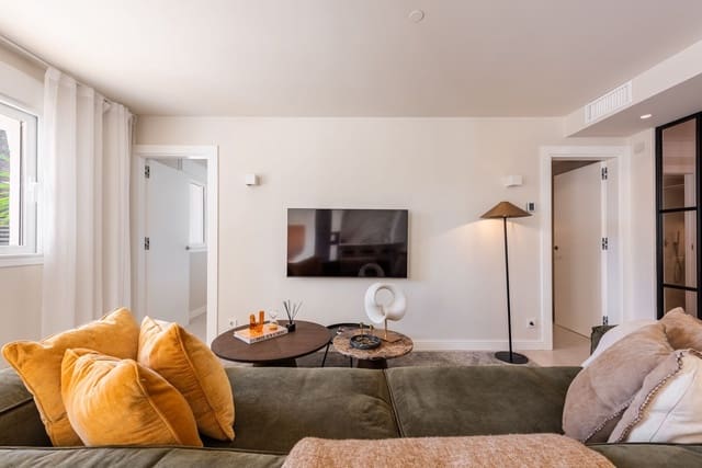 3 chambre Appartement à vendre à Nueva Andalucia, Marbella - 850 000 € (Ref: 9894657)