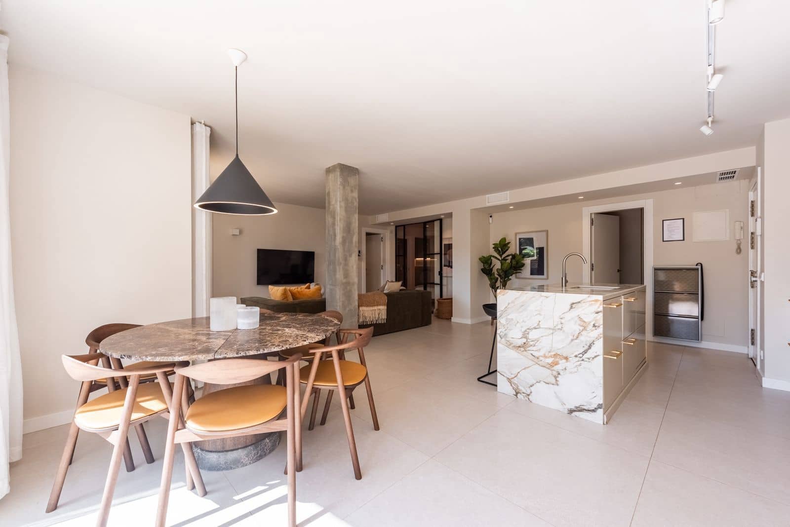 3 chambre Appartement à vendre à Nueva Andalucia - 850 000 € (Ref: 9894657)