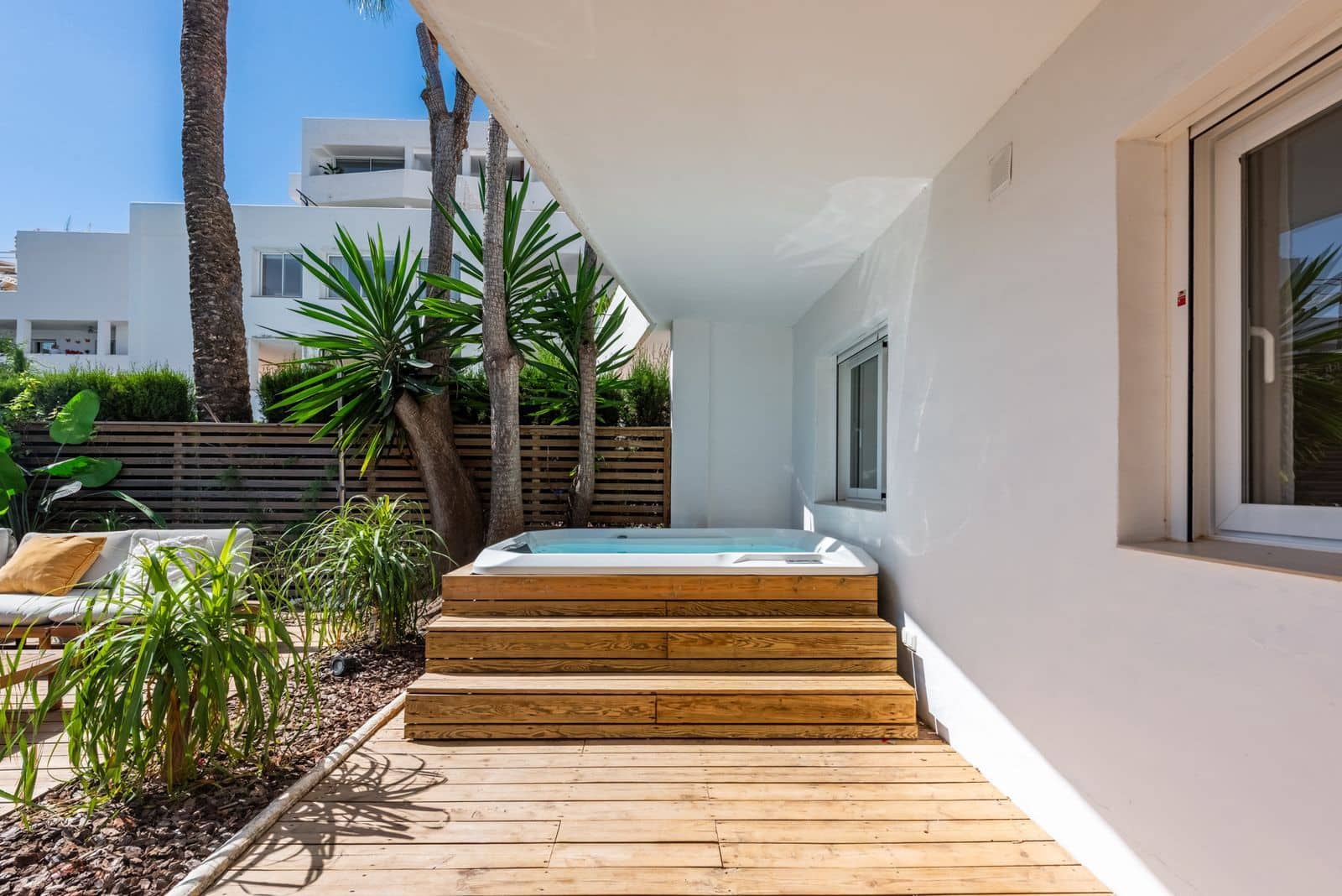 3 chambre Appartement à vendre à Nueva Andalucia - 850 000 € (Ref: 9894657)