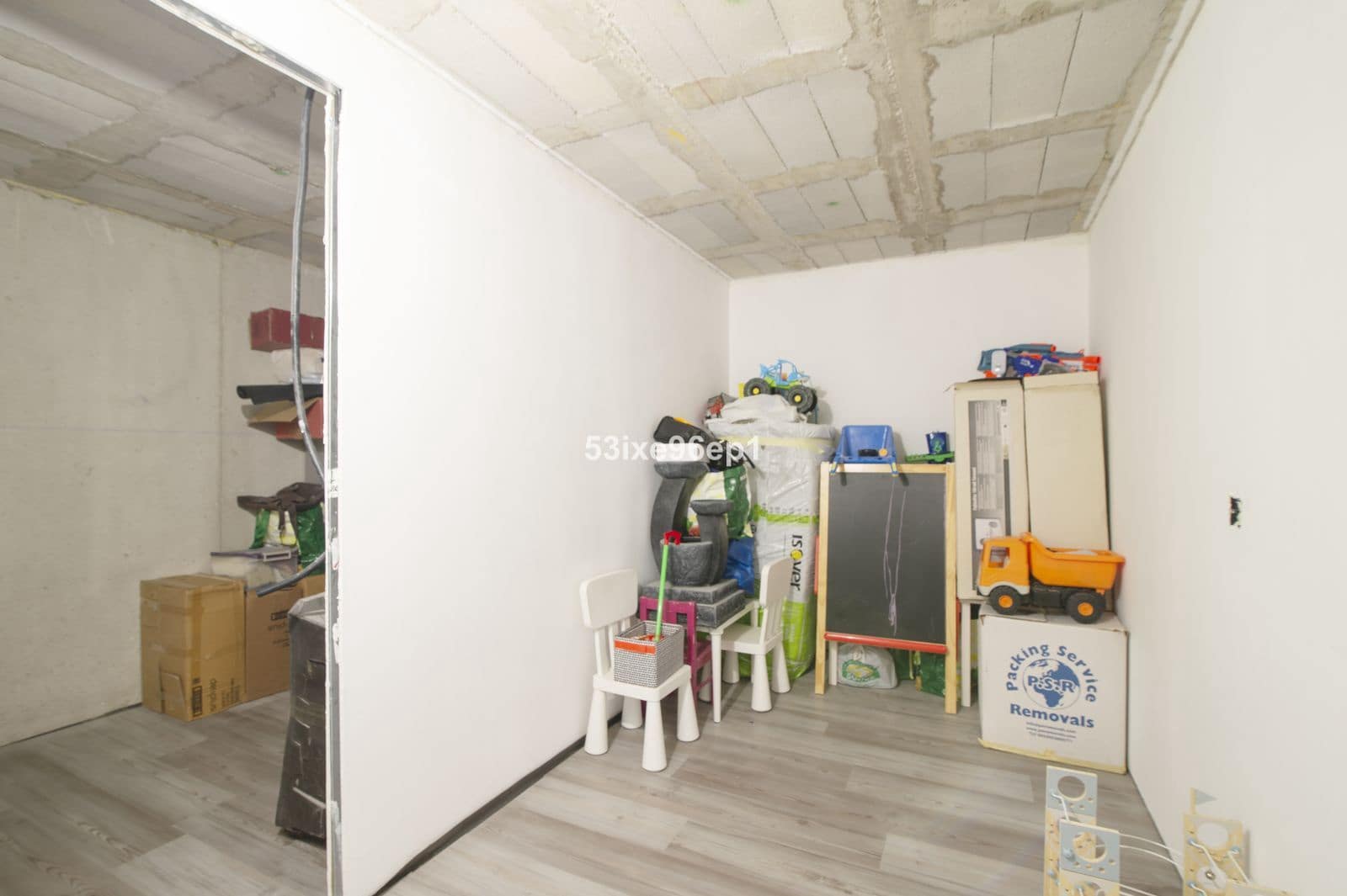 Casa de 2 habitaciones en Casares en venta - 389.000 € (Ref: 9894660)
