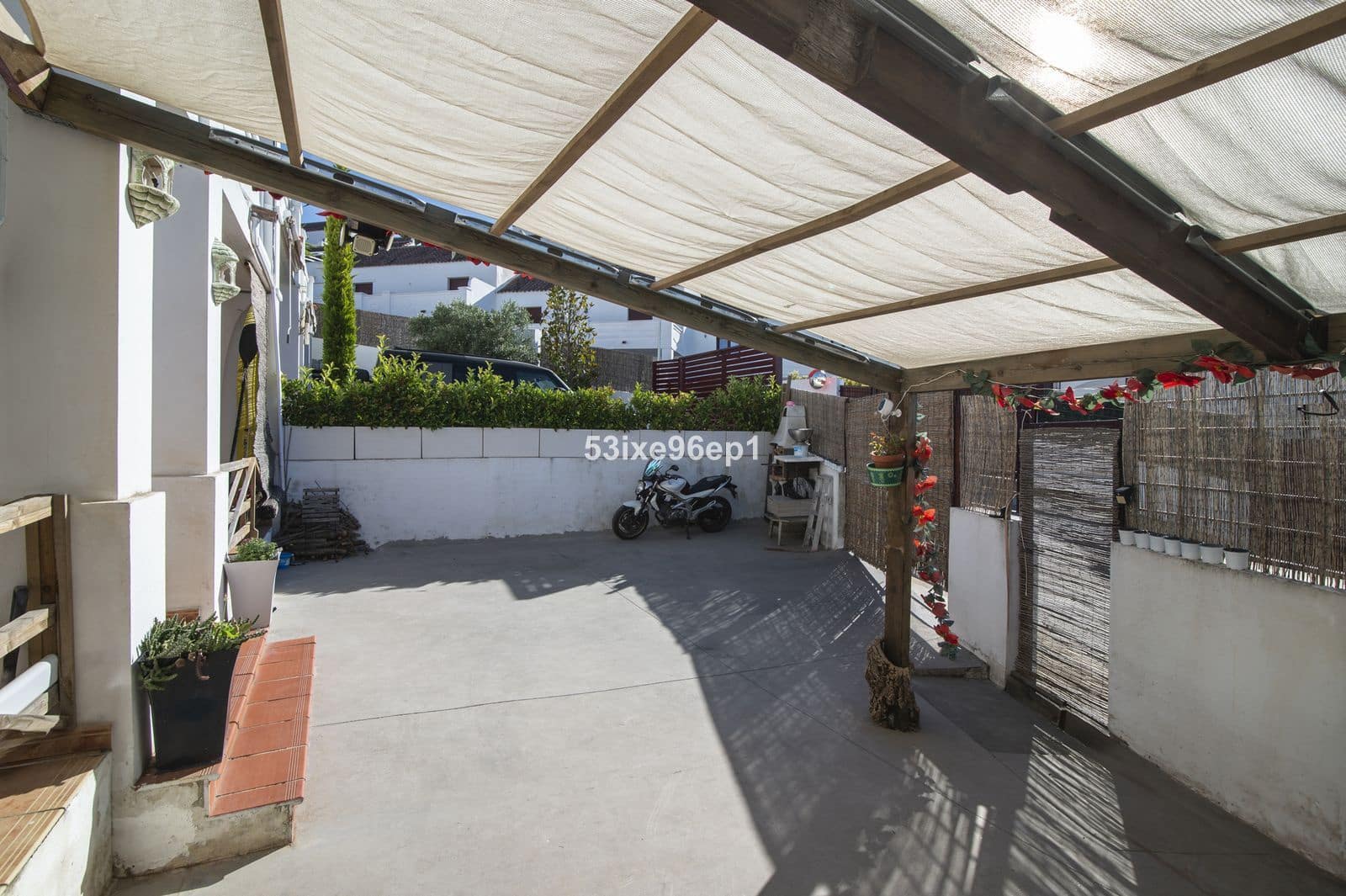 Casa de 2 habitaciones en Casares en venta - 389.000 € (Ref: 9894660)