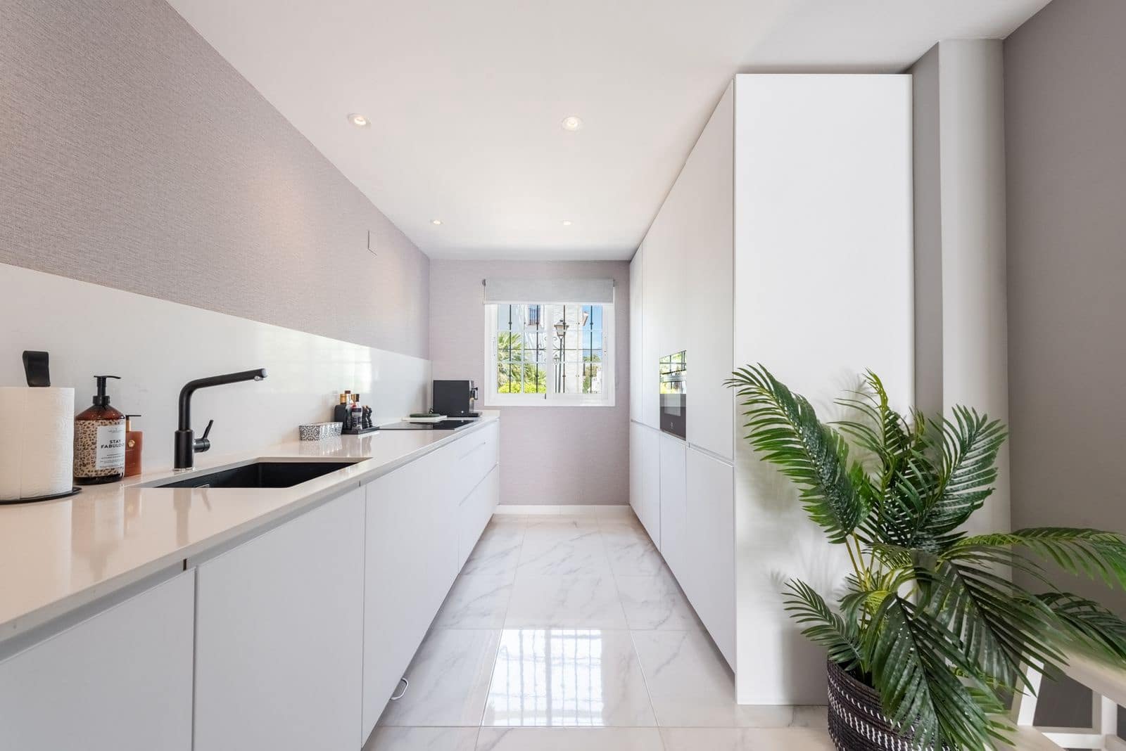 3 bedroom Townhouse for sale in Golden Mile - € 1,350,000 (Ref: 9894662)