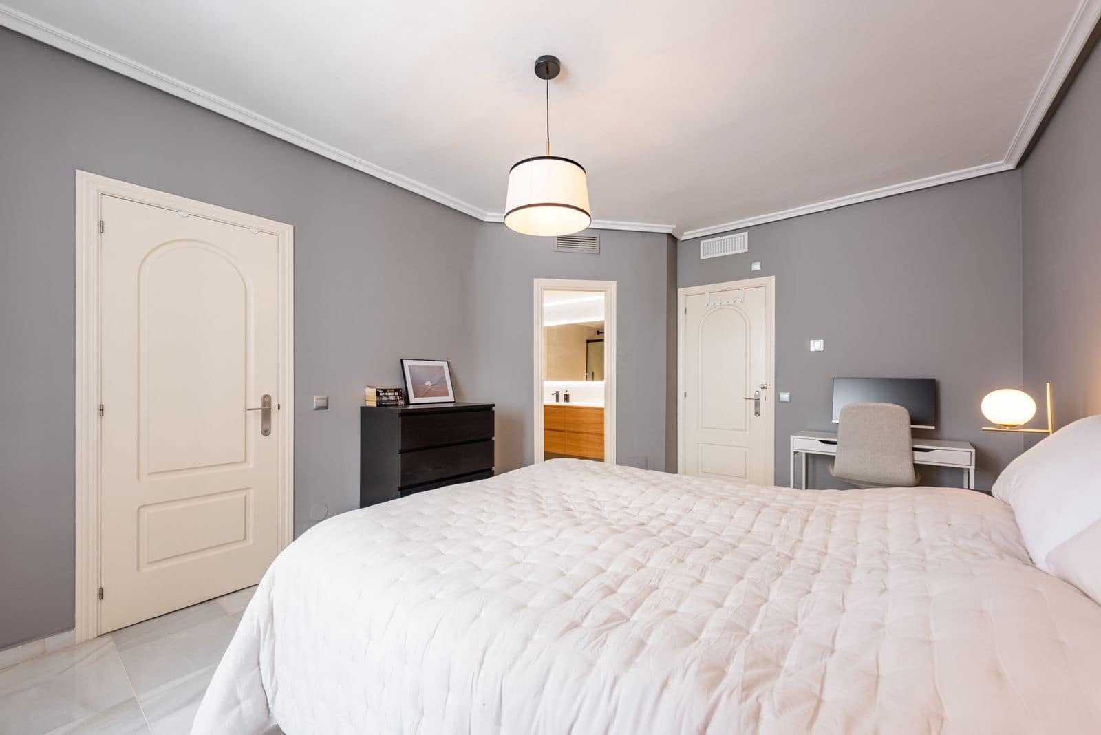 3 bedroom Townhouse for sale in Golden Mile - € 1,350,000 (Ref: 9894662)