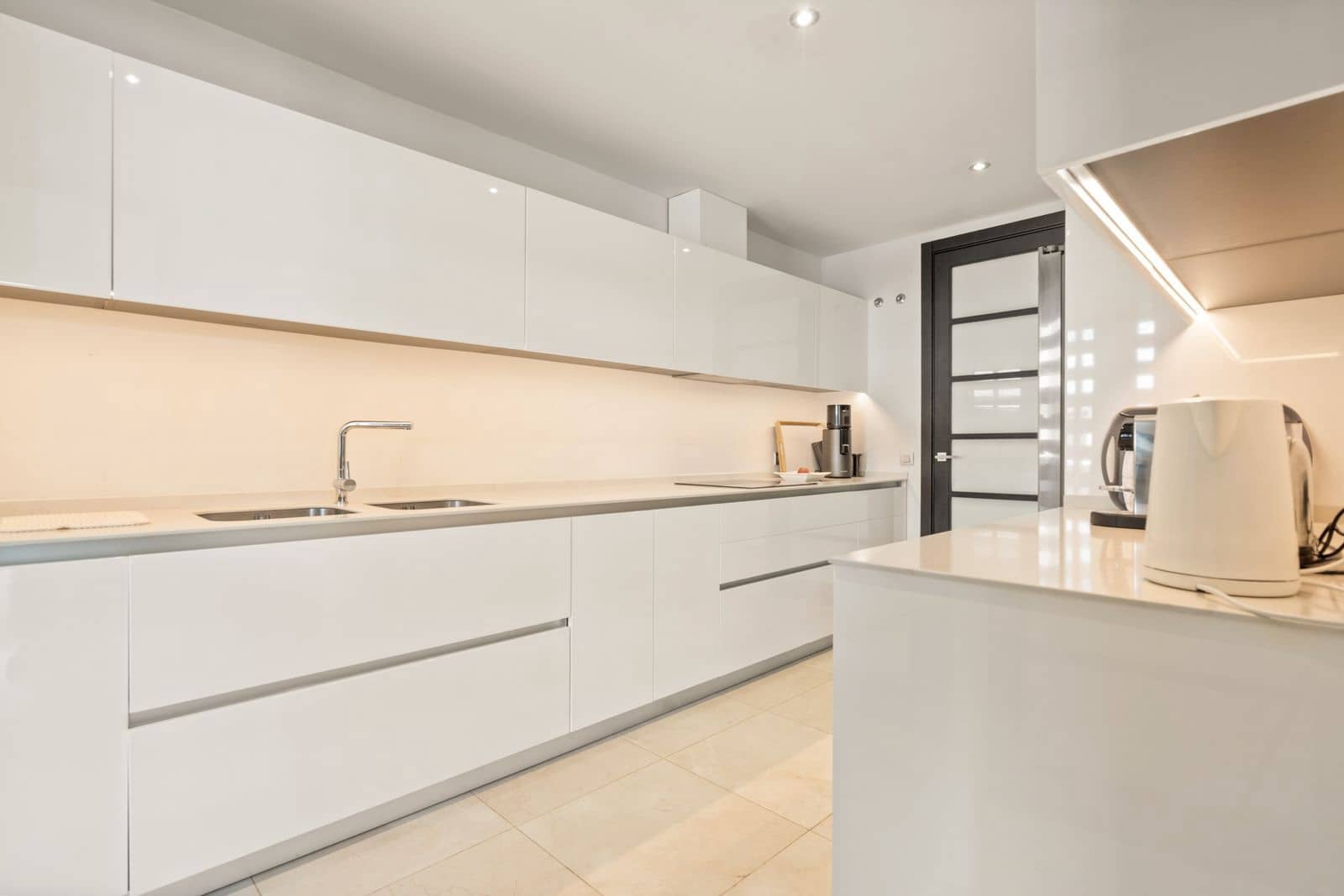 Casa de 2 habitaciones en Sotogrande en venta - 999.950 € (Ref: 9894663)
