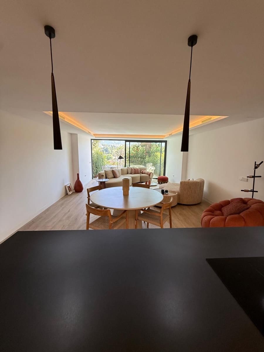 1 bedroom Apartment for sale in Nueva Andalucia - € 357,000 (Ref: 9894671)