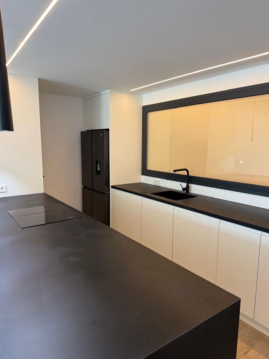 1 bedroom Apartment for sale in Nueva Andalucia - € 357,000 (Ref: 9894671)