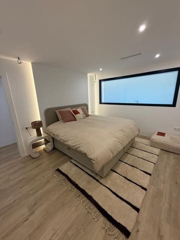 1 bedroom Apartment for sale in Nueva Andalucia, Marbella - € 357,000 (Ref: 9894671)