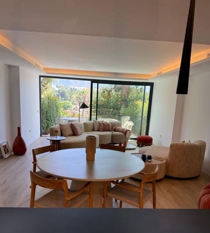 1 bedroom Apartment for sale in Nueva Andalucia, Marbella - € 357,000 (Ref: 9894671)