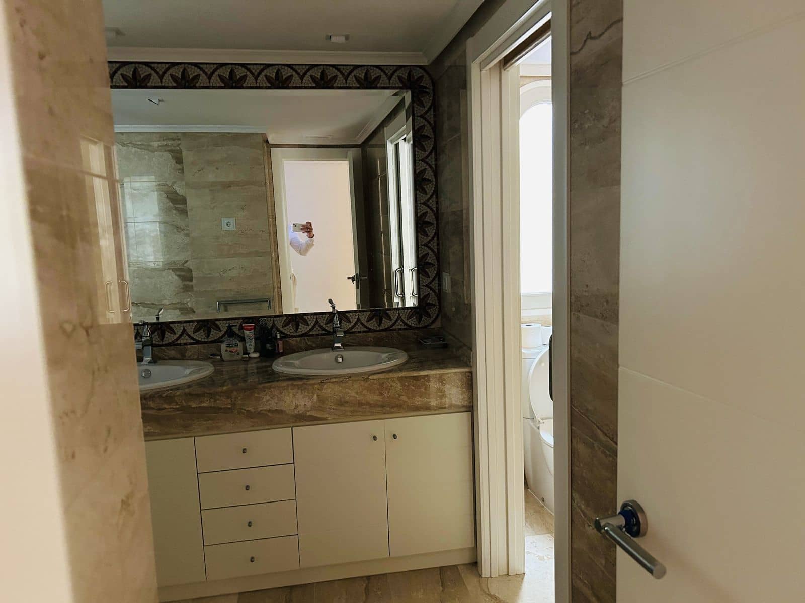 Apartamento de 2 habitaciones en Elviria en venta - 600.000 € (Ref: 9894675)