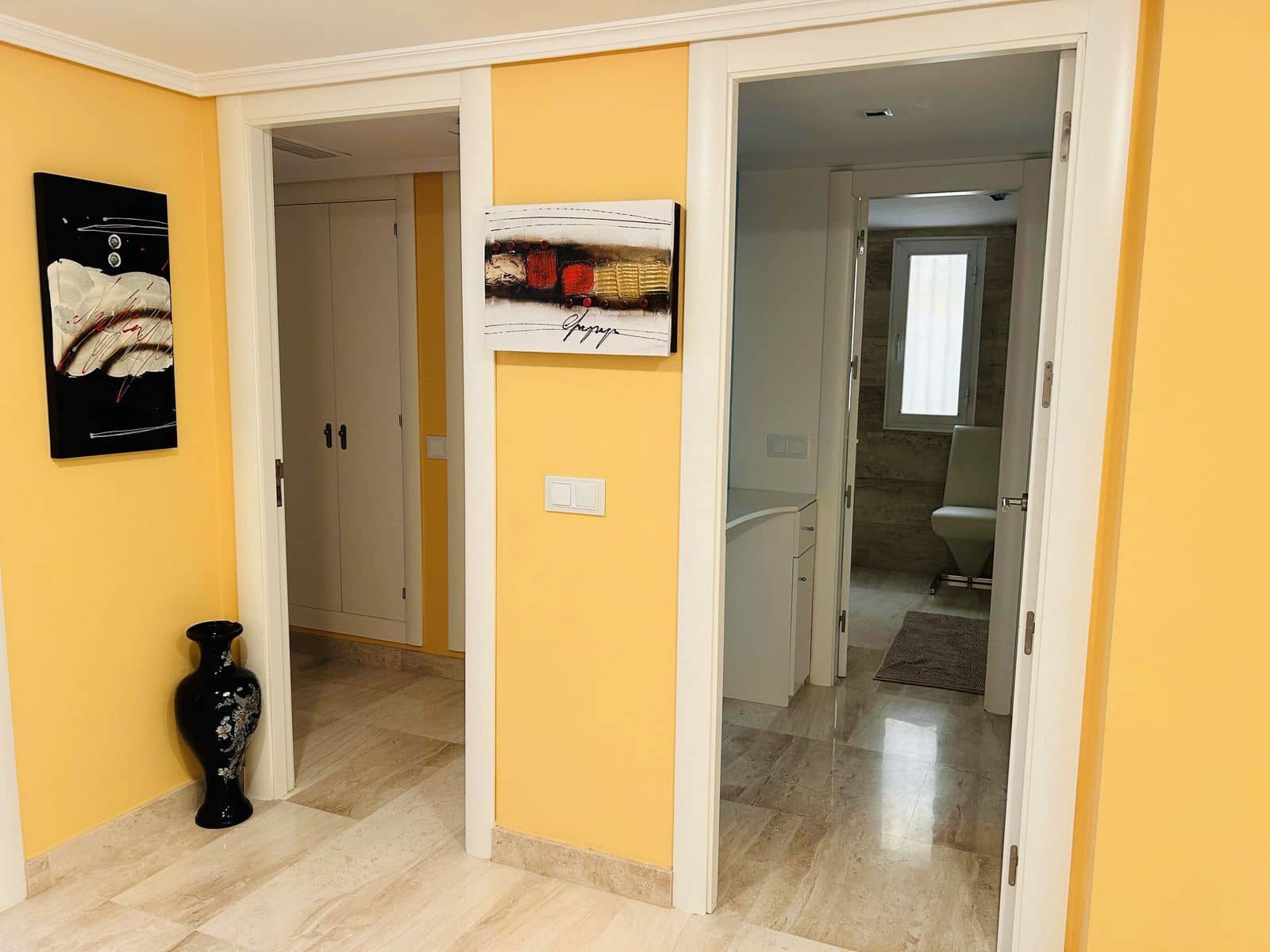Apartamento de 2 habitaciones en Elviria en venta - 600.000 € (Ref: 9894675)