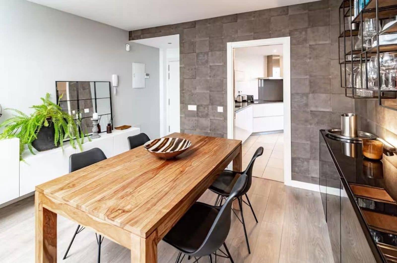 3 slaapkamer Appartement te koop in Nueva Andalucia - € 495.000 (Ref: 9894676)
