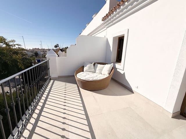 4 camera da letto Casa in vendita in Estepona - 750.000 € (Rif: 9894678)