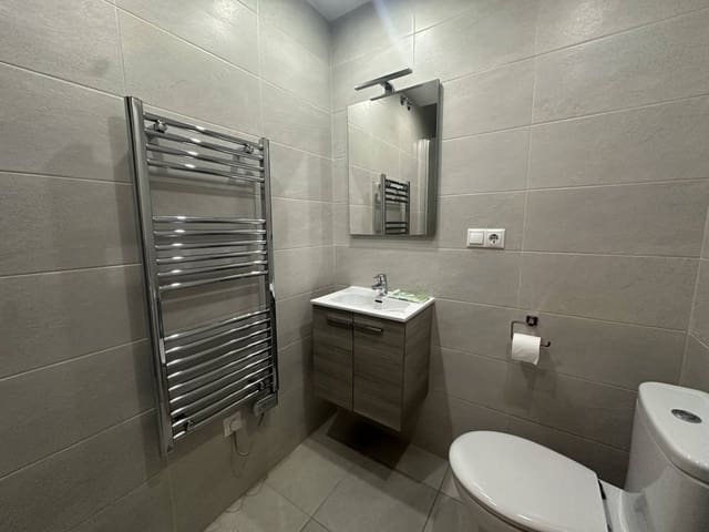 3 quarto Penthouse para venda em La Cala de Mijas, Mijas - 475 000 € (Ref: 9894682)