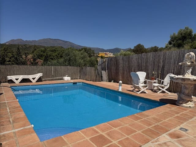 6 chambre Finca/Maison de Campagne à vendre à El Padrón, Estepona - 945 000 € (Ref: 9894684)