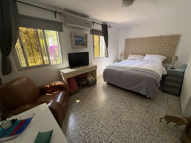 2 Zimmer Finca/Landgut zu verkaufen in Estepona - 550.000 € (Ref: 9894687)