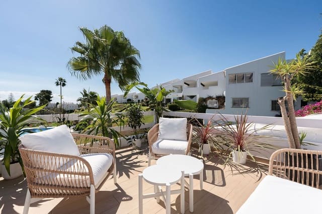 Ático de 2 habitaciones en Nueva Andalucia, Marbella en venta - 489.000 € (Ref: 9894688)