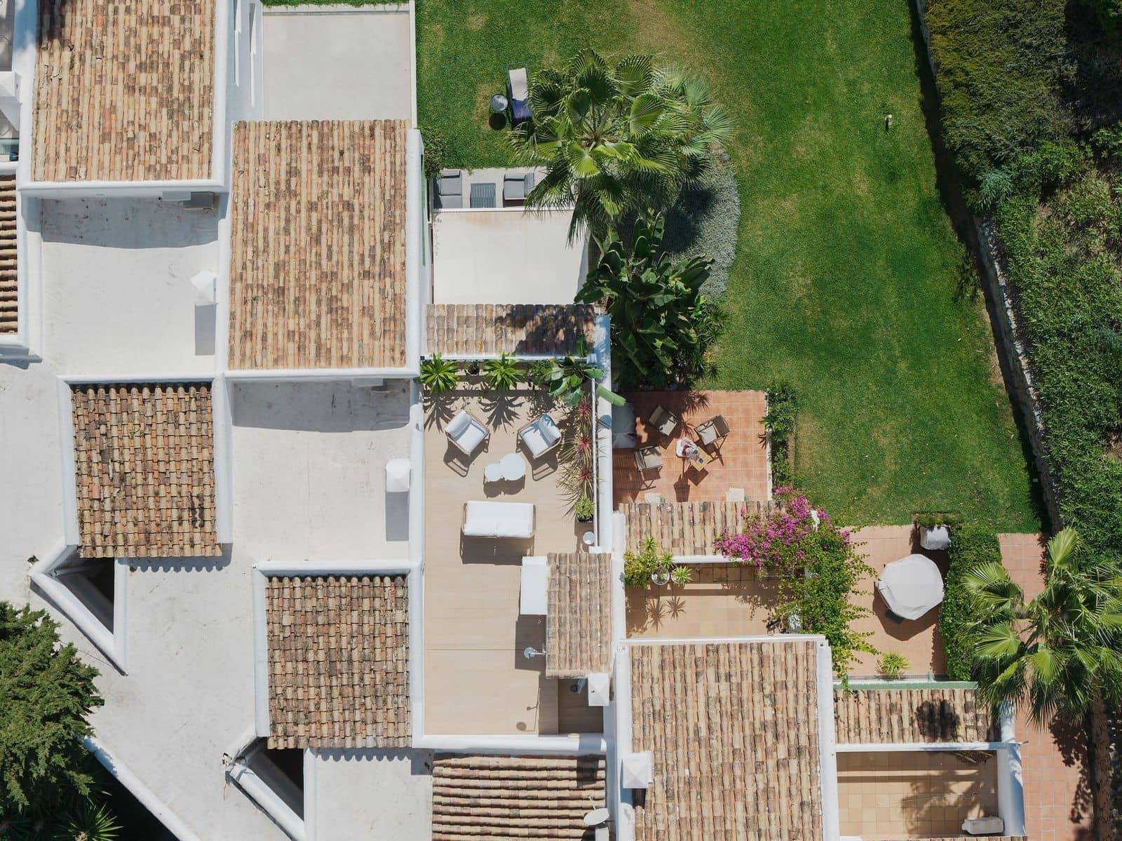 Ático de 2 habitaciones en Nueva Andalucia en venta - 489.000 € (Ref: 9894688)