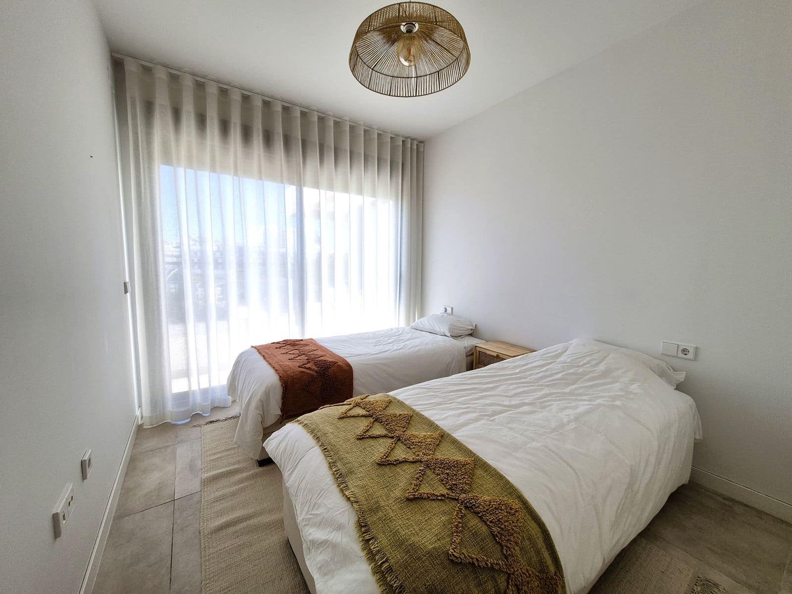 3 chambre Penthouse à vendre à Estepona - 1 095 000 € (Ref: 9894689)