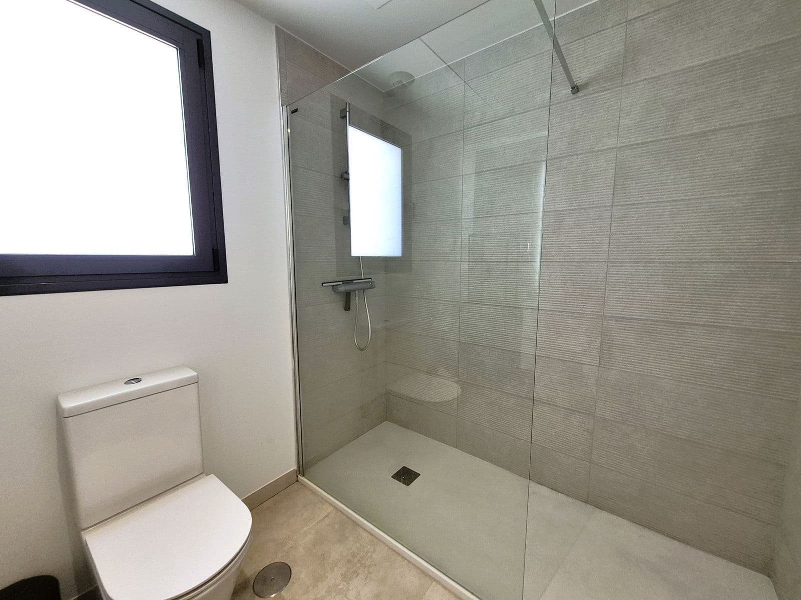 3 chambre Penthouse à vendre à Estepona - 1 095 000 € (Ref: 9894689)