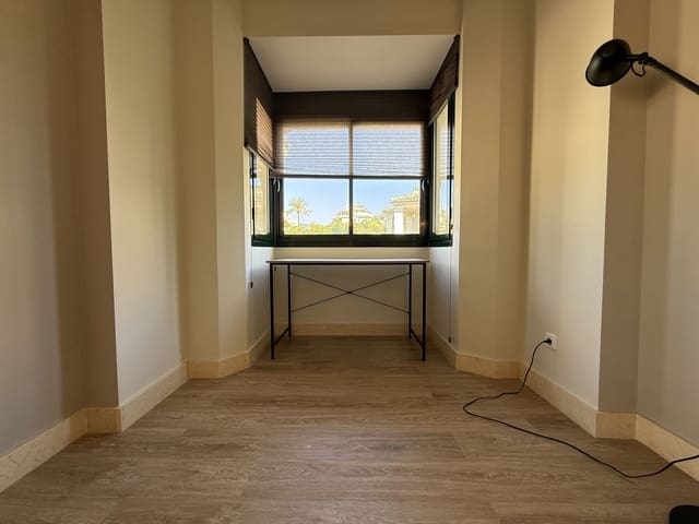 3 quarto Penthouse para venda em Benahavís - 940 000 € (Ref: 9894690)