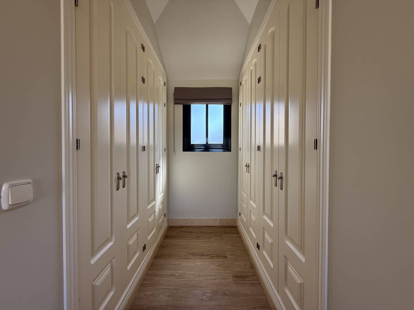 3 quarto Penthouse para venda em Benahavis - 940 000 € (Ref: 9894690)