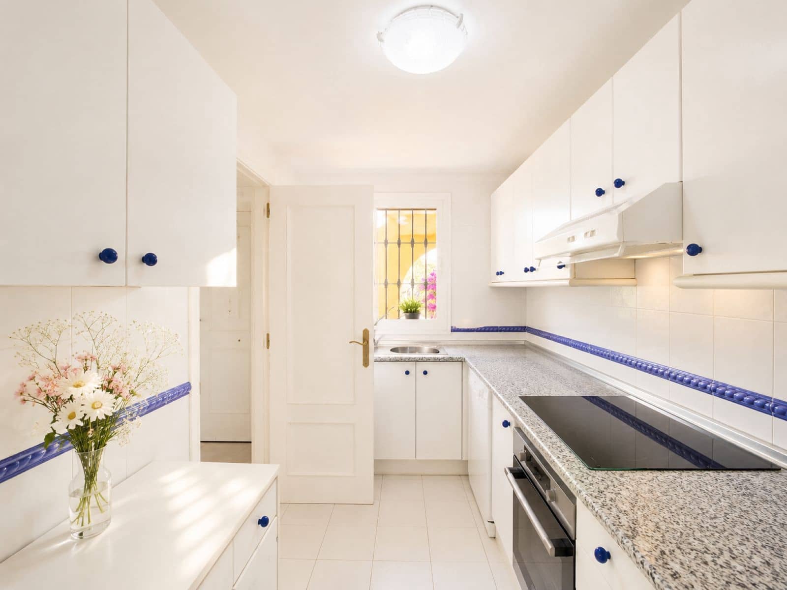 Ático de 3 habitaciones en Bahia de Casares en venta - 450.000 € (Ref: 9894691)