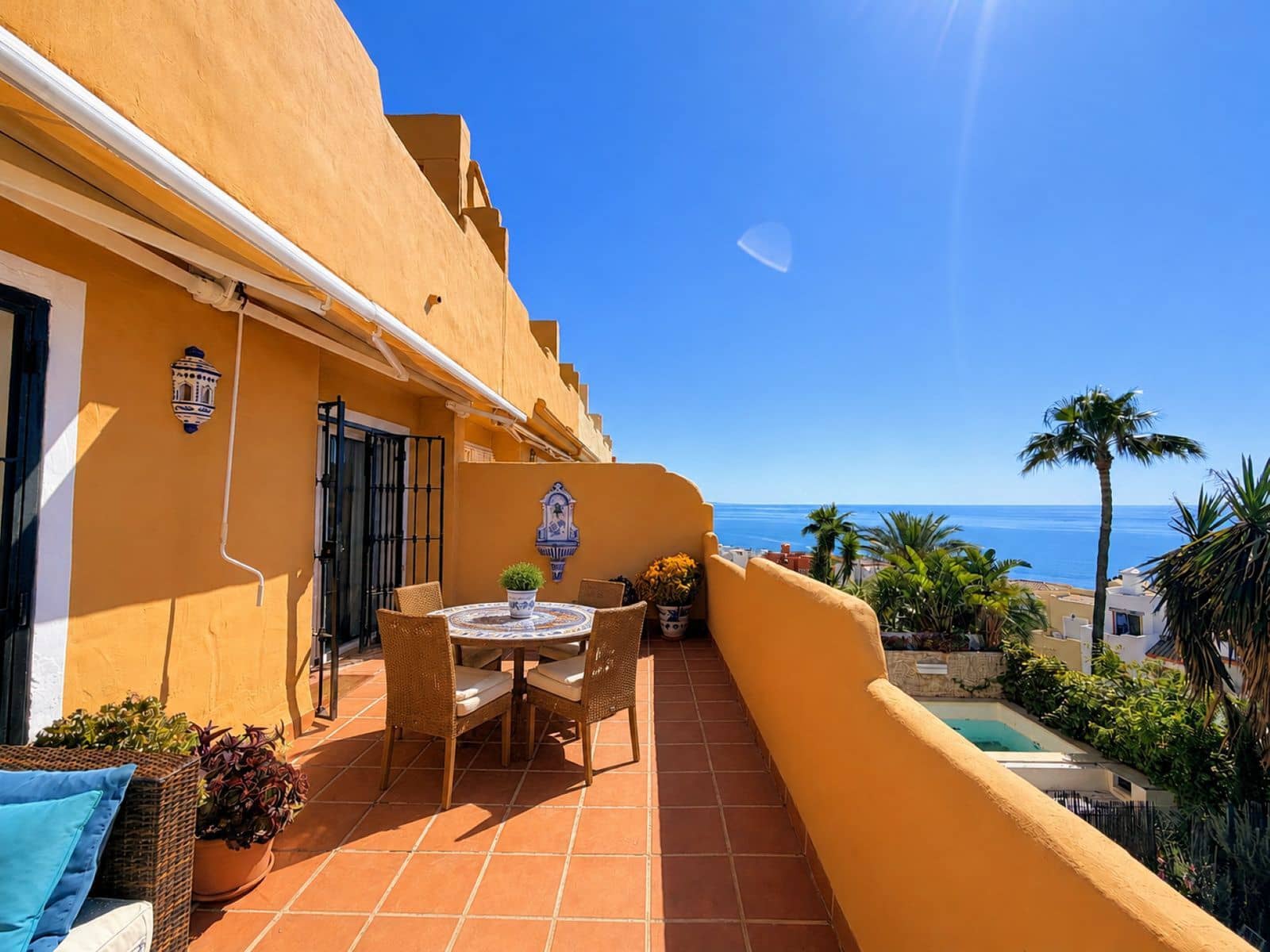 Ático de 3 habitaciones en Bahia de Casares en venta - 450.000 € (Ref: 9894691)