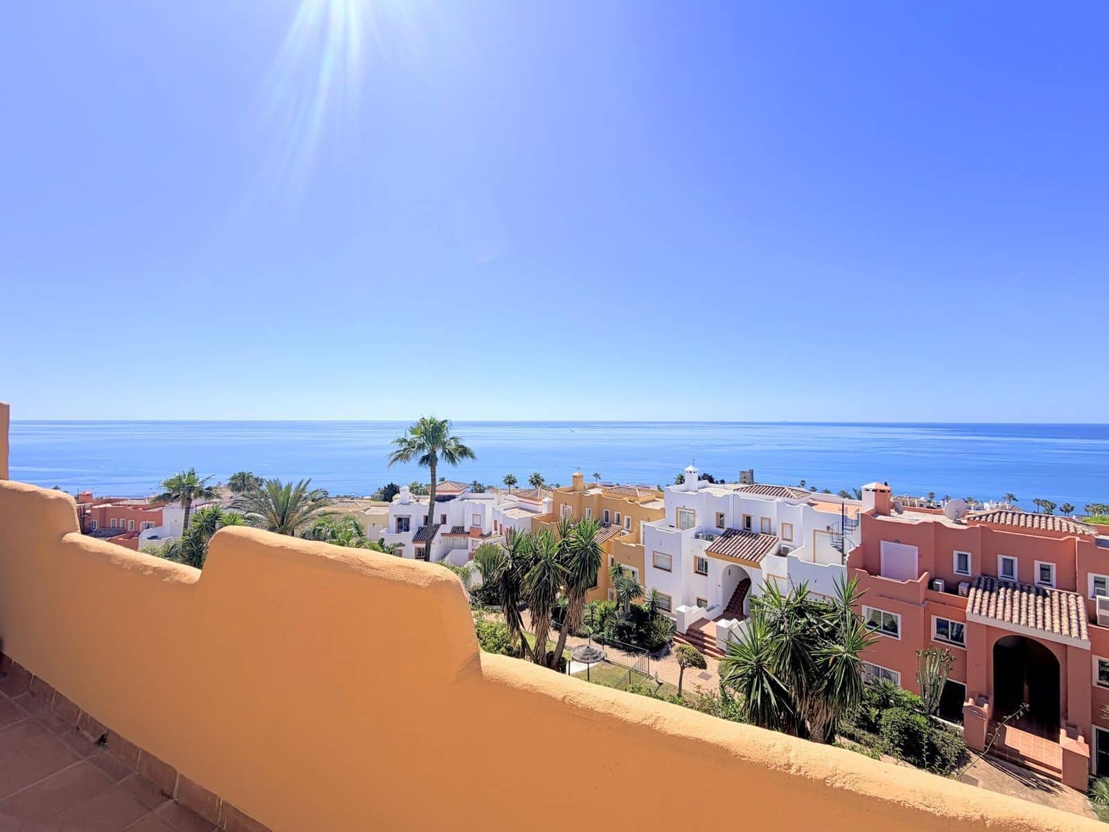 Ático de 3 habitaciones en Bahia de Casares en venta - 450.000 € (Ref: 9894691)