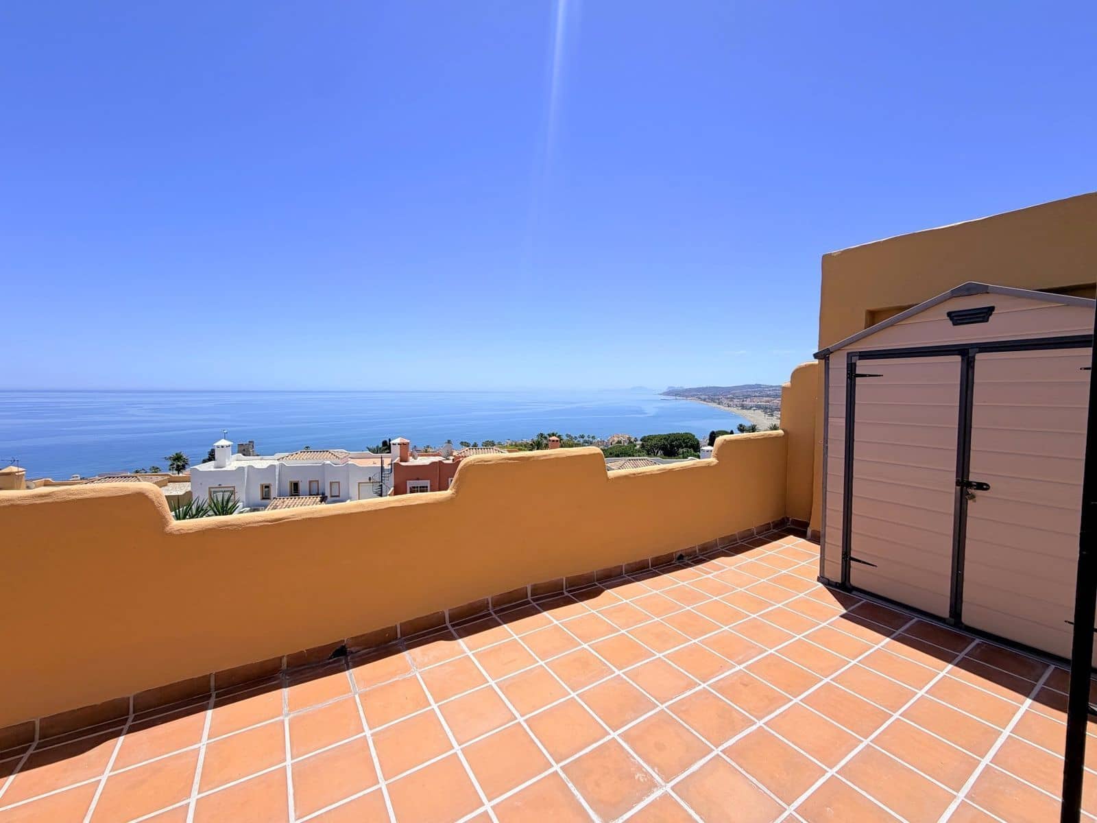 Ático de 3 habitaciones en Bahia de Casares en venta - 450.000 € (Ref: 9894691)